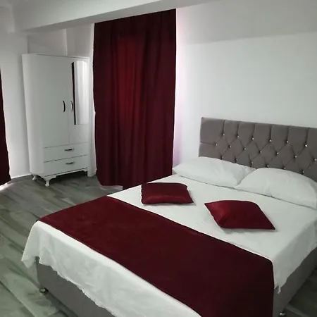 アパートホテル Cicek *