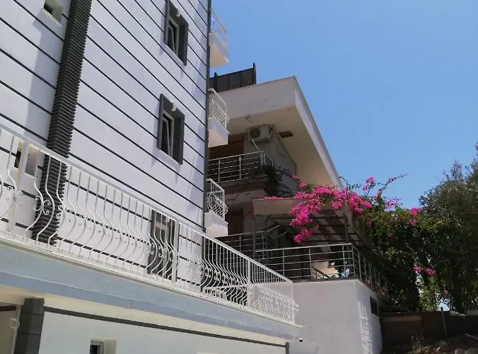 Cicek 아파트호텔 디딤